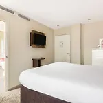Pavillon Nation 3* Paris