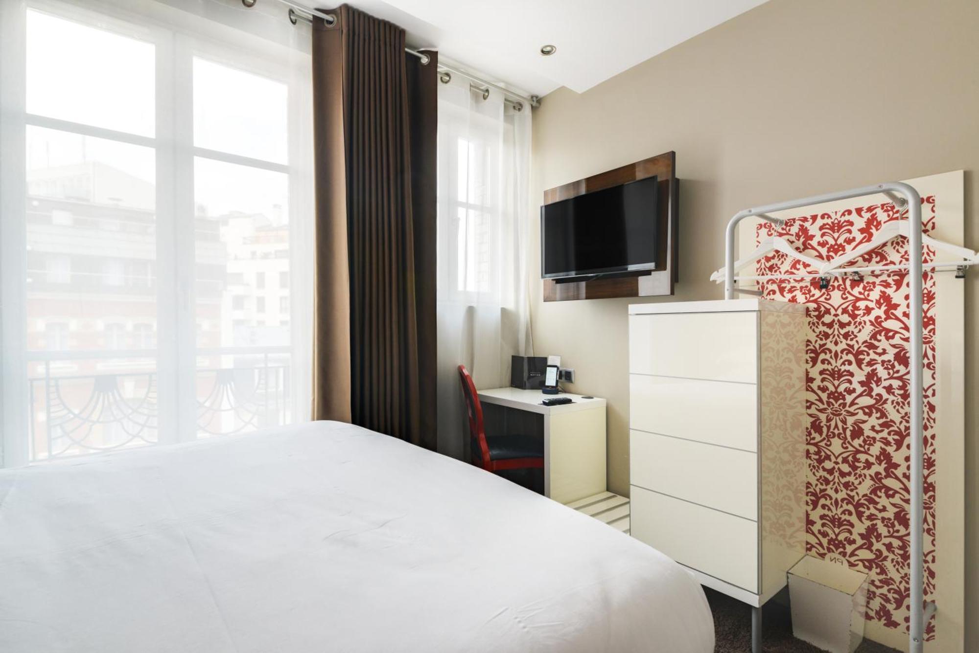 Hotel Pavillon Nation Parigi