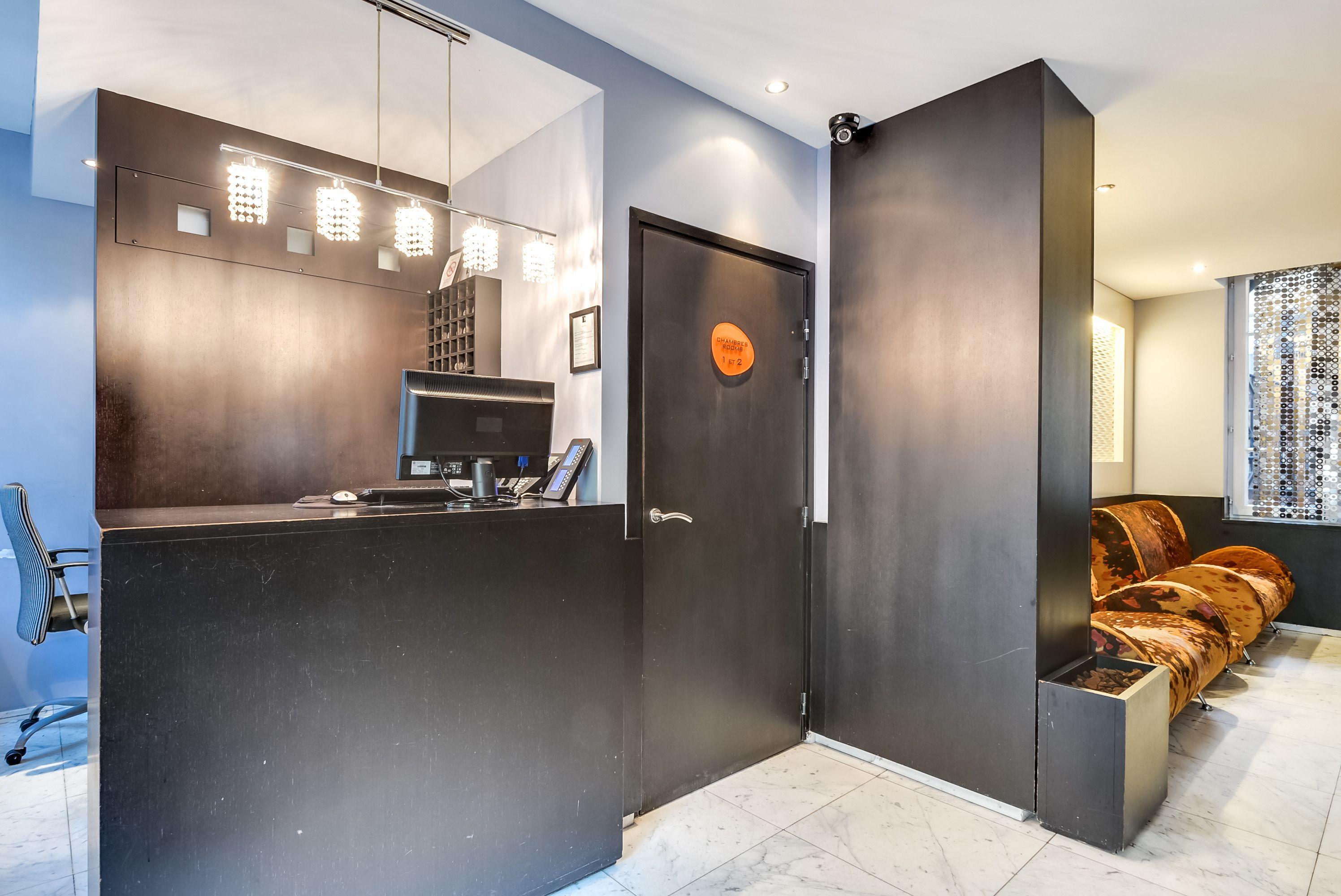 Hotel Pavillon Nation 3*